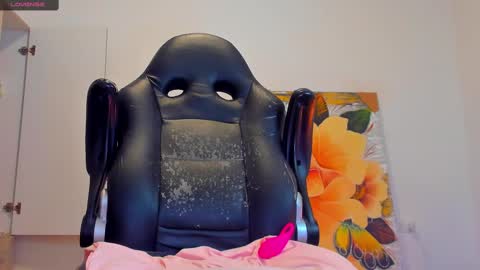     online show from March 7, 2025, 10:45 am