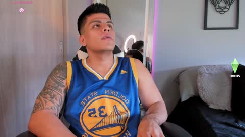 Snapshot of tyler_muscle chatting on December 18, 2024, 6:03 pm David online show from December 18, 2024, 6:03 pm