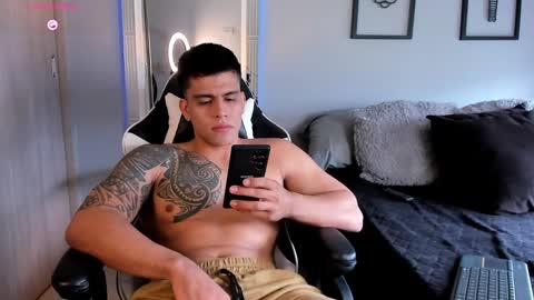 Snapshot of tyler_muscle chatting on December 19, 2024, 4:46 pm David online show from December 19, 2024, 4:46 pm