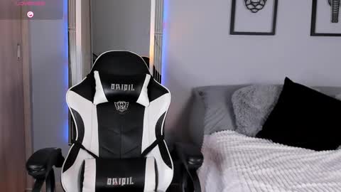 Snapshot of tyler_muscle chatting on March 11, 2025, 5:27 am David online show from March 11, 2025, 5:27 am