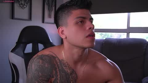 Snapshot of tyler_muscle chatting on September 21, 2025, 1:13 pm David online show from September 21, 2025, 1:13 pm