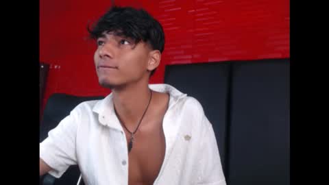 tyler_wolf_1 online show from October 9, 2025, 11:30 am