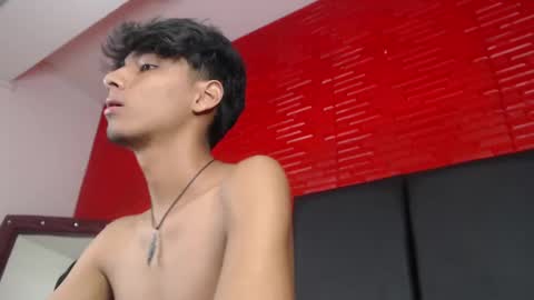 tyler_wolf_1 online show from October 13, 2025, 1:00 pm