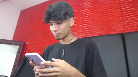 tyler_wolf_1 online show from October 15, 2025, 12:27 pm