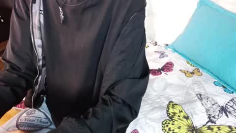 tyler_wolf_1 online show from October 23, 2025, 12:26 pm