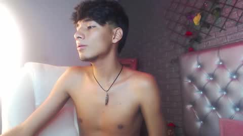 tyler_wolf_1 online show from October 29, 2025, 1:13 pm