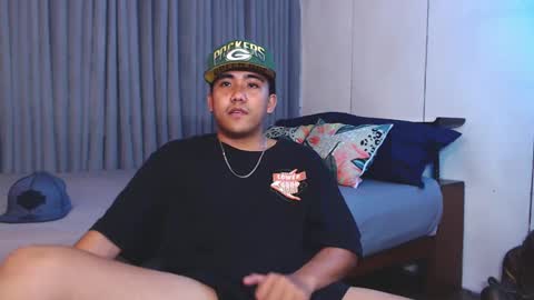 Snapshot of tylerwatson22 chatting on December 25, 2024, 9:02 am tyler online show from December 25, 2024, 9:02 am