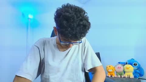   online show from October 7, 2025, 9:28 am