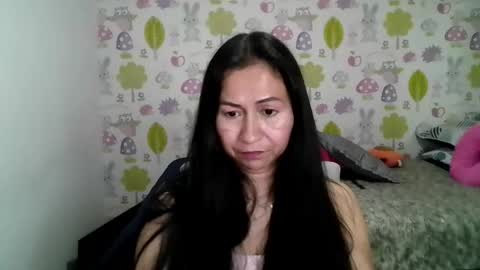 Snapshot of tyna_b chatting on April 29, 2026, 5:30 pm Tyna online show from April 29, 2026, 5:30 pm