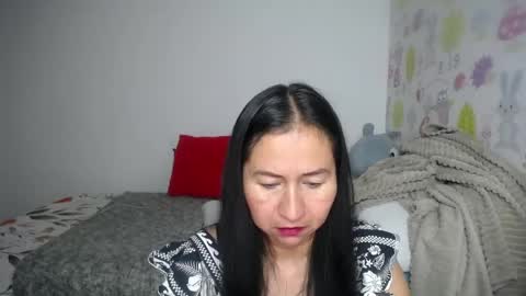 Snapshot of tyna_b chatting on May 20, 2026, 7:47 am Tyna online show from May 20, 2026, 7:47 am