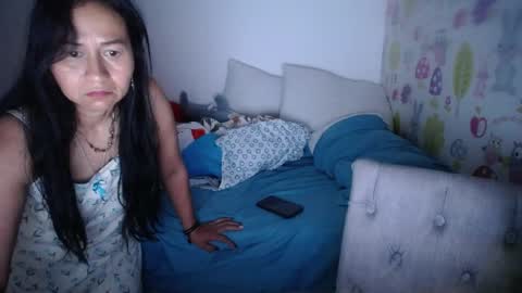Snapshot of tyna_b chatting on May 26, 2026, 11:28 am Tyna online show from May 26, 2026, 11:28 am