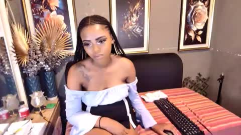 Snapshot of tyrabangz chatting on November 7, 2025, 10:15 am Tyra online show from November 7, 2025, 10:15 am