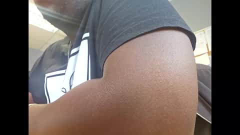 Snapshot of tyroneall chatting on September 9, 2025, 12:37 pm tyroneall online show from September 9, 2025, 12:37 pm