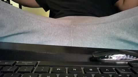 Slong Dong online show from December 2, 2025, 8:52 am