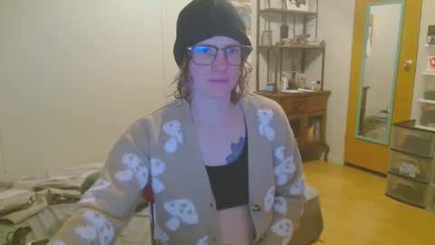 Snapshot of tyyyler93 chatting on February 1, 2025, 5:07 am TylerAlternative online show from February 1, 2025, 5:07 am