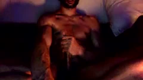 yaya  online show from June 13, 2026, 2:42 am