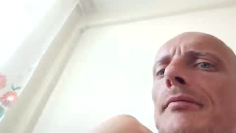 PankeszCsabesztoo online show from June 25, 2026, 9:14 am