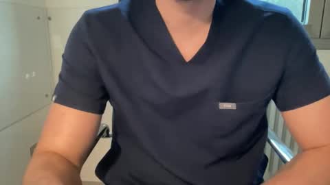 Snapshot of uddupugg chatting on February 23, 2026, 3:31 pm uddupugg online show from February 23, 2026, 3:31 pm