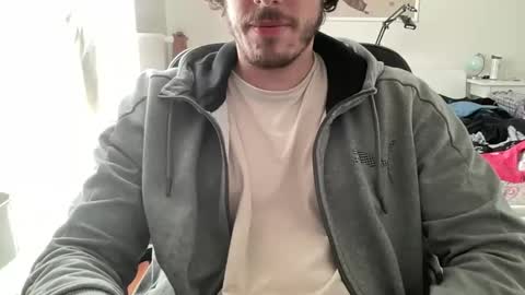 Snapshot of uddupugg chatting on February 26, 2026, 2:49 pm uddupugg online show from February 26, 2026, 2:49 pm