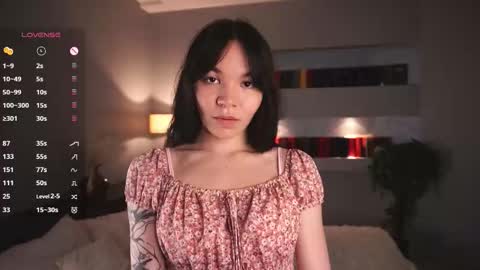 Lili online show from October 9, 2025, 3:15 am