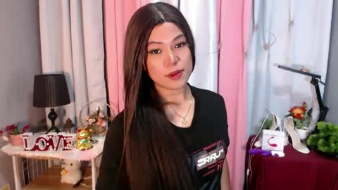 Snapshot of ugly_asianlover chatting on December 19, 2024, 7:40 pm rechelle online show from December 19, 2024, 7:40 pm