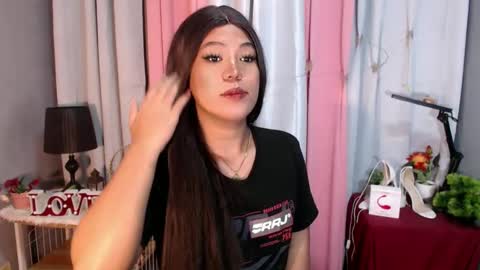 Snapshot of ugly_asianlover chatting on December 19, 2024, 10:42 pm rechelle online show from December 19, 2024, 10:42 pm