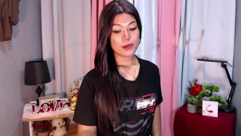 Snapshot of ugly_asianlover chatting on January 6, 2025, 9:41 am rechelle online show from January 6, 2025, 9:41 am