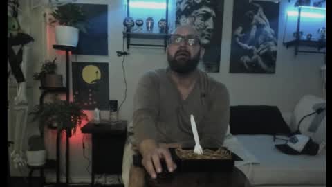 Snapshot of ugly_viking chatting on December 4, 2024, 5:27 am Ugly Viking online show from December 4, 2024, 5:27 am