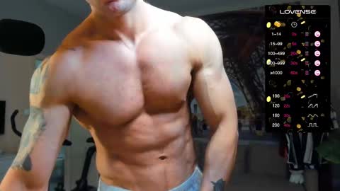 Snapshot of ukgymboy chatting on October 6, 2025, 10:56 am James Iron online show from October 6, 2025, 10:56 am