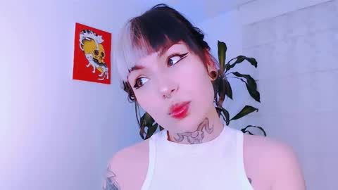 Martina online show from October 19, 2025, 1:39 am