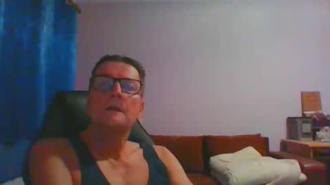 ulmeni4 online show from November 29, 2025, 4:59 am