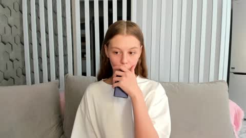 Melena online show from April 29, 2026, 2:59 am