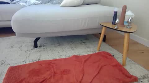 Thib online show from October 16, 2025, 3:57 pm