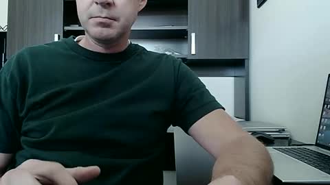 Snapshot of ultratac1 chatting on September 19, 2025, 5:35 pm Ultra online show from September 19, 2025, 5:35 pm