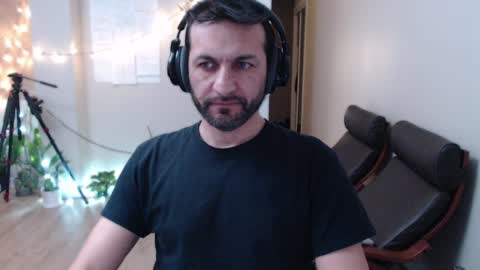 ultratoaster online show from January 16, 2025, 6:03 am