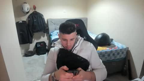 hi im mike tyson -  online show from April 18, 2026, 8:42 pm