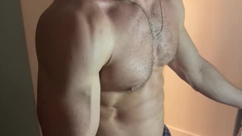 Um CM online show from March 19, 2026, 11:53 pm