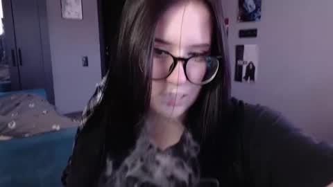 Snapshot of uminarin chatting on February 25, 2025, 9:31 am Julia online show from February 25, 2025, 9:31 am