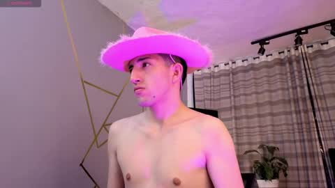 un_sluttyy online show from November 5, 2025, 11:43 am