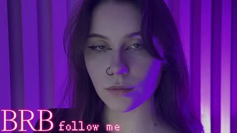 Una  online show from January 23, 2025, 1:24 pm