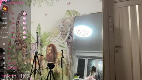 unarks online show from March 15, 2026, 5:41 pm