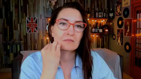 Snapshot of unatera chatting on May 25, 2026, 6:30 am UnaTera online show from May 25, 2026, 6:30 am