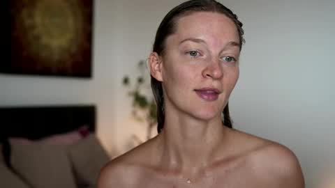 Sasha online show from February 1, 2026, 2:21 am