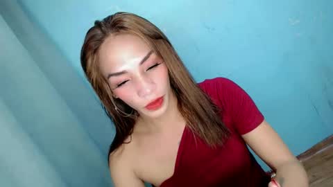 Snapshot of uncut_queen chatting on December 19, 2025, 8:43 am LOVELY JANE online show from December 19, 2025, 8:43 am