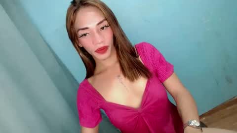 Snapshot of uncut_queen chatting on December 20, 2025, 1:34 am LOVELY JANE online show from December 20, 2025, 1:34 am