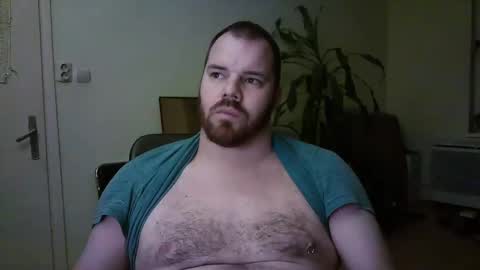 Snapshot of uncut_strong chatting on December 20, 2024, 9:39 pm Uncut Strong online show from December 20, 2024, 9:39 pm