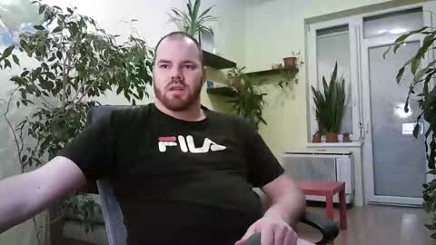 Snapshot of uncut_strong chatting on January 13, 2026, 4:01 pm Uncut Strong online show from January 13, 2026, 4:01 pm