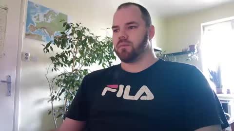 Snapshot of uncut_strong chatting on January 14, 2026, 10:21 am Uncut Strong online show from January 14, 2026, 10:21 am