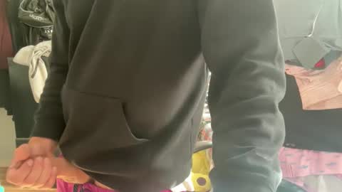 uncutbeard129840 online show from November 5, 2025, 9:04 pm