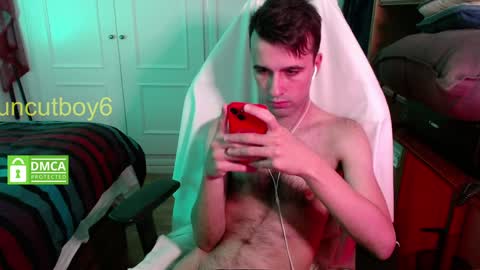 Snapshot of uncutboy6 chatting on February 4, 2025, 8:06 pm Uncut online show from February 4, 2025, 8:06 pm